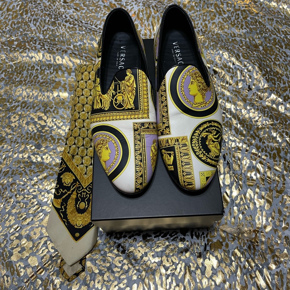 Versace Barocco print tie and loafers